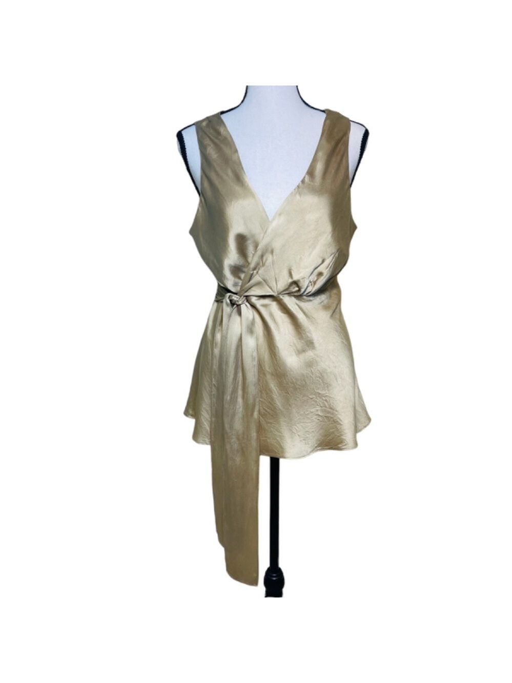 Saks Fifth Avenue sleeveless top - Picture 3 of 4